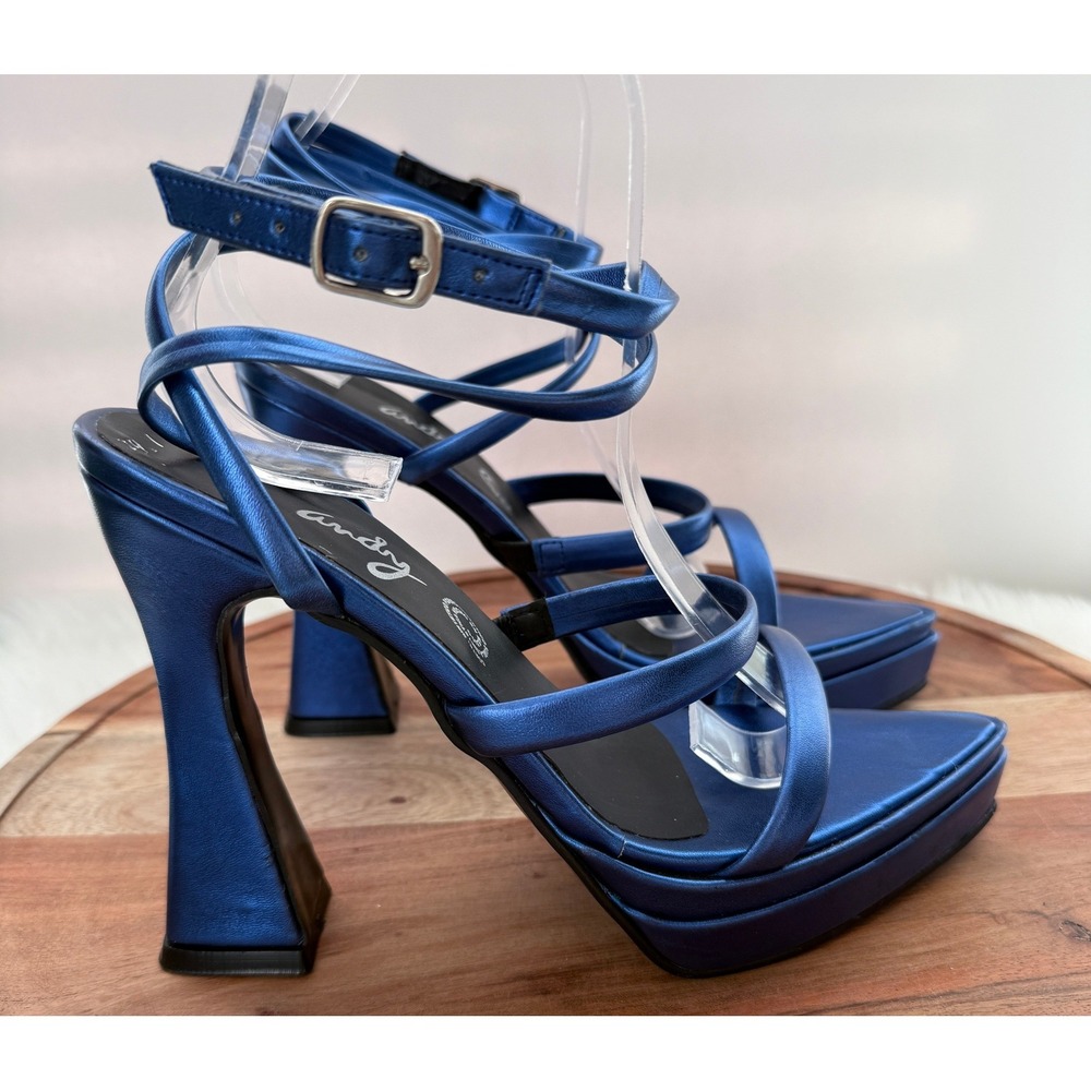 Andy Electric Blue Strappy Platform Heels Pointed ToeSize 7 US  Flared Block